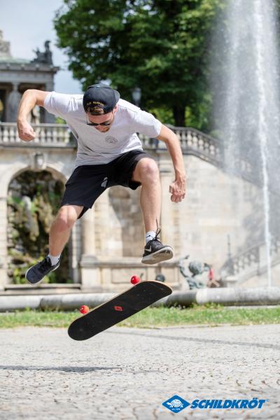 Skateboard Kicker 31 Phantom